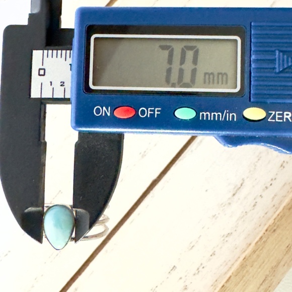 Vintage Sterling Silver Handmade Tear Drop Ring Size 7 - Picture 6 of 6